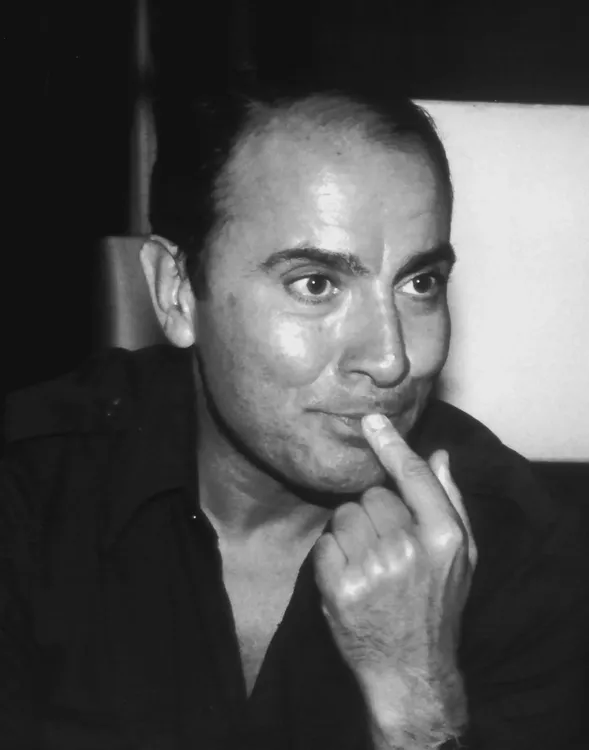 Manuel_Puig,_1979_(cropped)